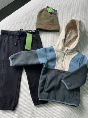 Kids Colorblock Fleece Hoodie & Jogger Set - Black/Blue/Cream